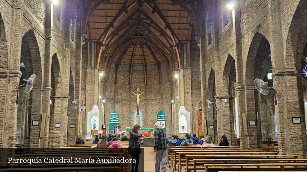 Parroquia Catedral María Auxiliadora - Neuquén (Provincia de Neuquén)