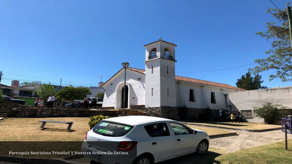 Parroquia Santisima Trinidad y Nuestra Señora de Fatima - Saldan (Provincia de Córdoba)