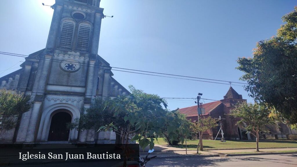 Iglesia San Juan Bautista - Roque Pérez (Provincia de Buenos Aires)