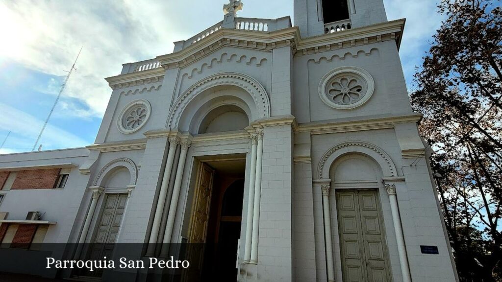 Parroquia San Pedro - Estación de Omnibus de Cañada de Gómez (Santa Fe)