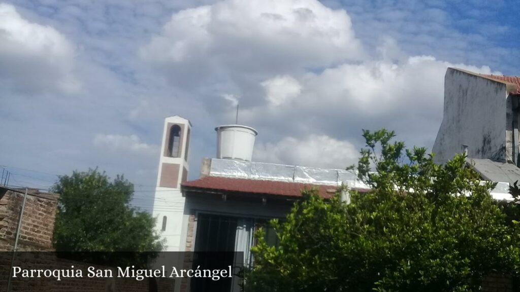 Parroquia San Miguel Arcángel - Isidro Casanova (Provincia de Buenos Aires)